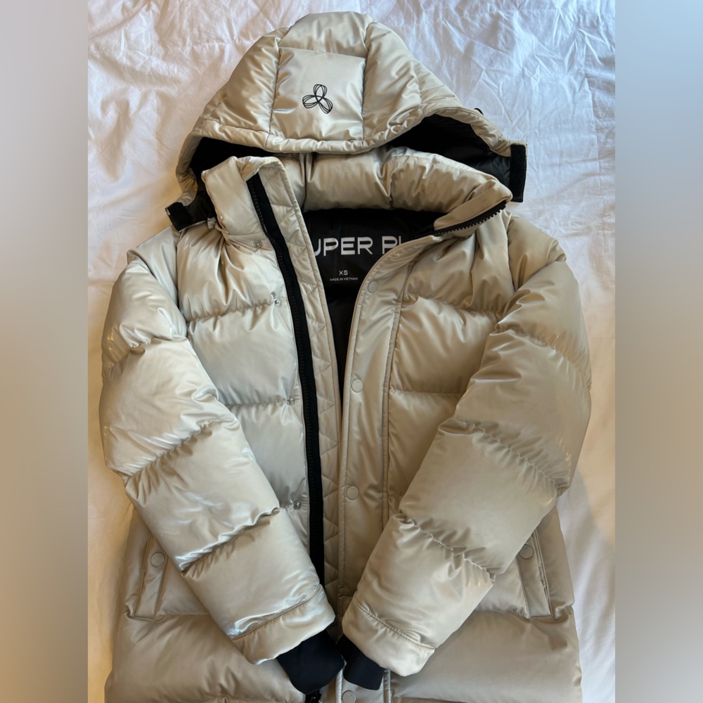 THE SUPER PUFF by TNA, with hood, cream size XS